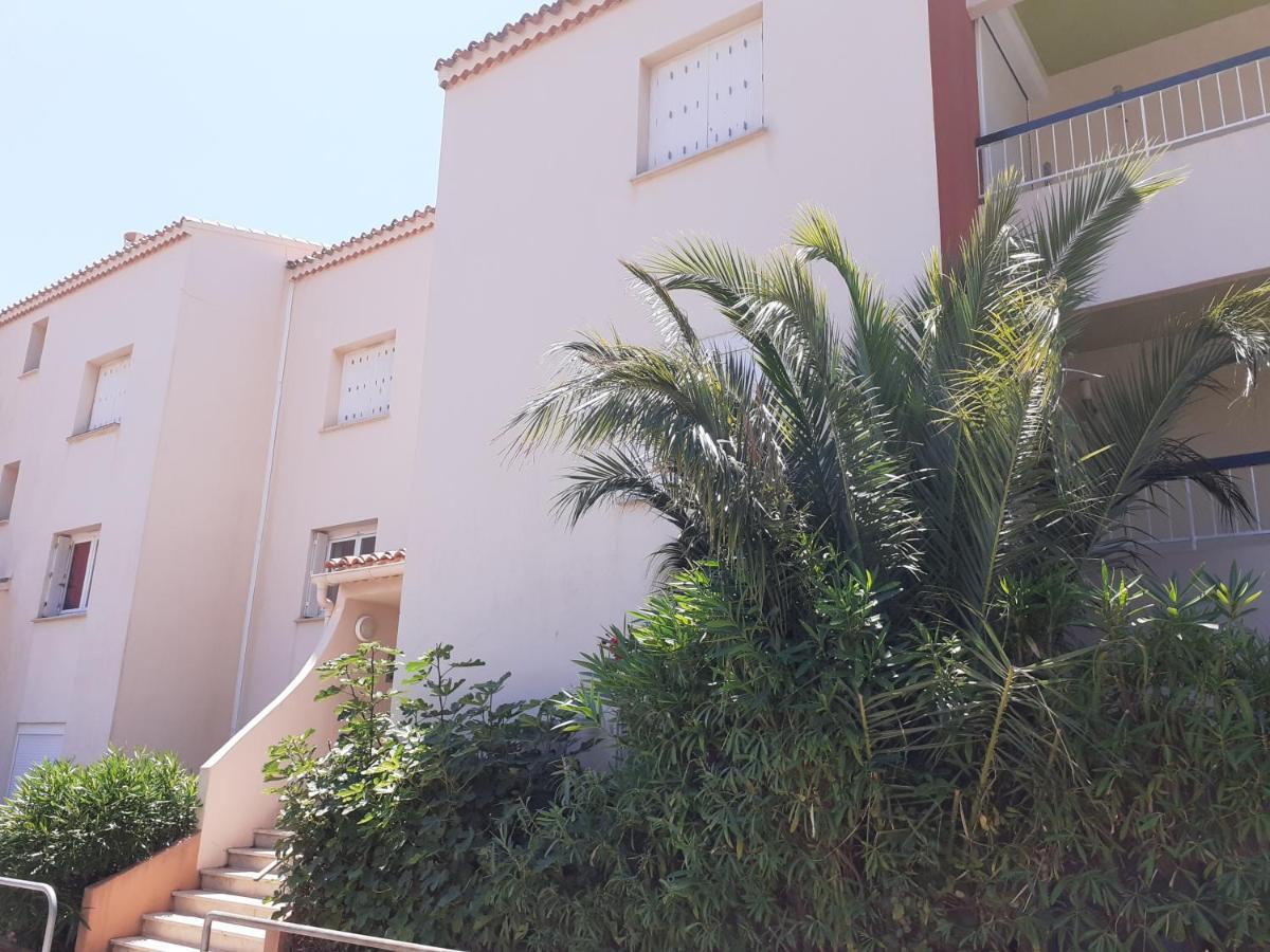 Bandol Nature Et Loisirs: Parking/ Piscine Exterior foto